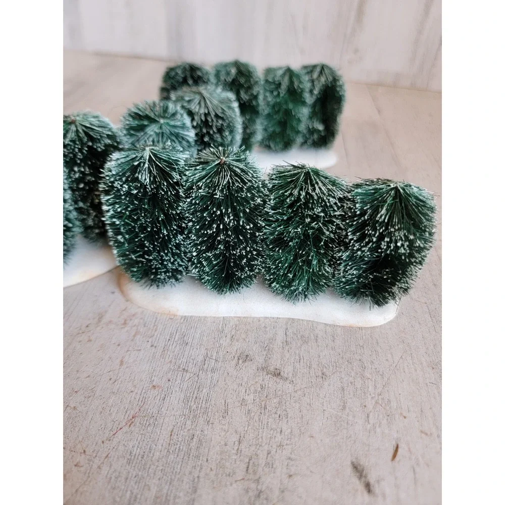 Dept 56 810843 Row-O-Frosted topiaries tree‎ Bush village Xmas set